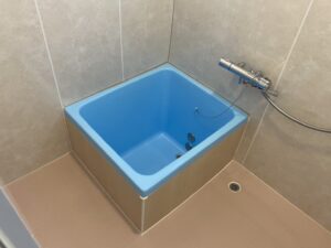大牟田市　浴槽塗装